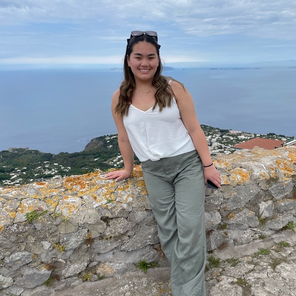 Meet your Posher, Lacy - Picture 1 of 1